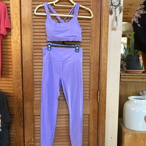 Lavender Women's Pants & Sports Bra Set